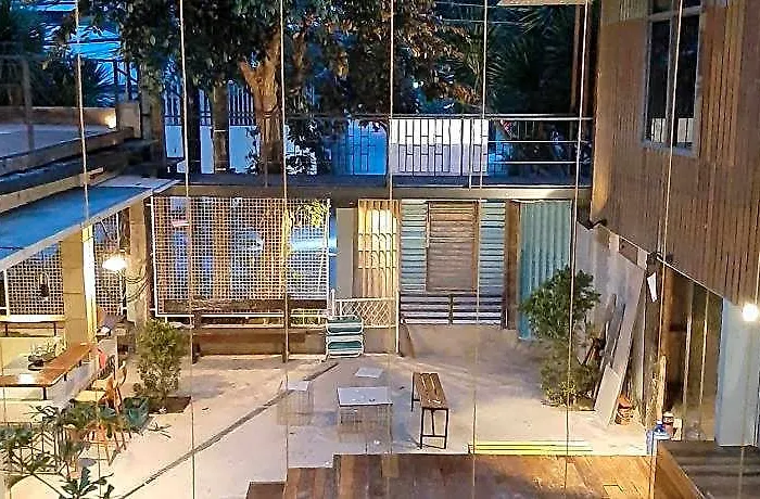 Hostel Eia By Dawata Boutique Stay, Yoga & Cafe *